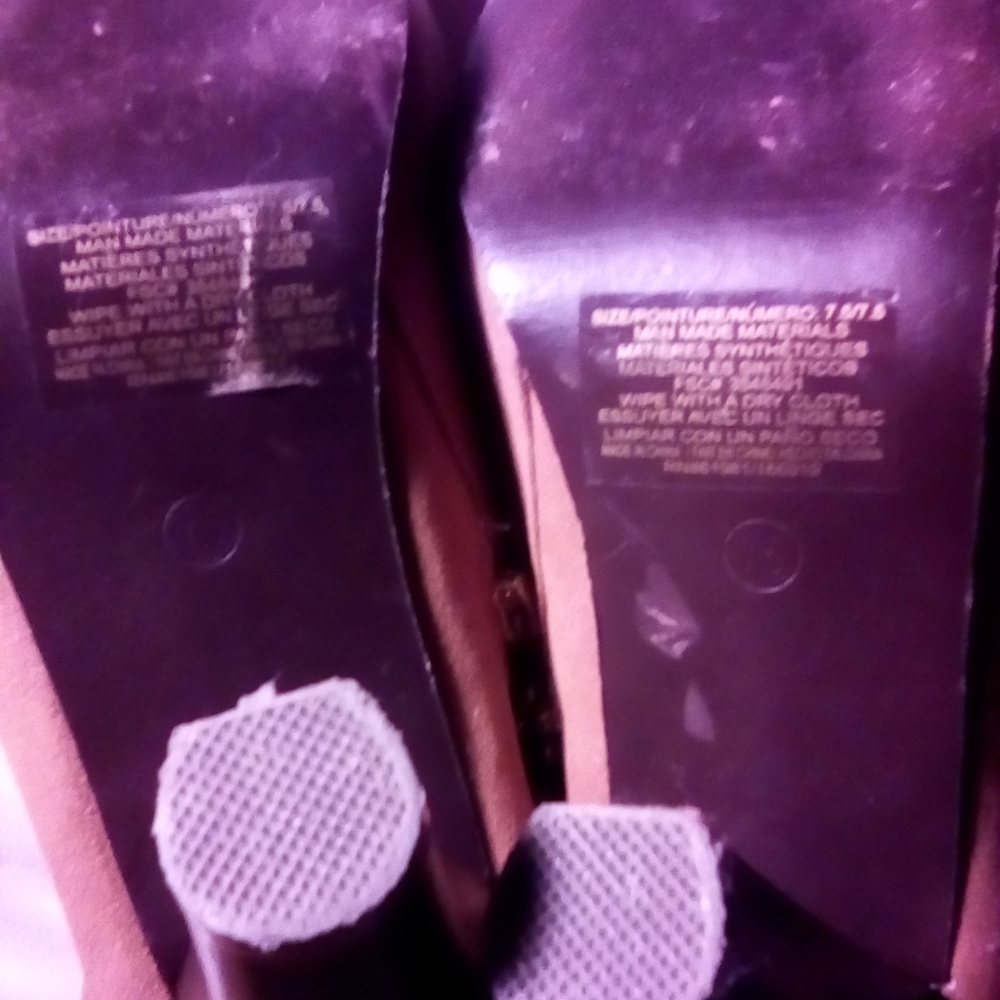 Boots - Picture 4 of 7